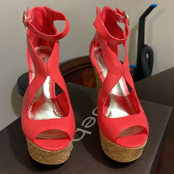 Bebe Wedge - Picture 2 of 8